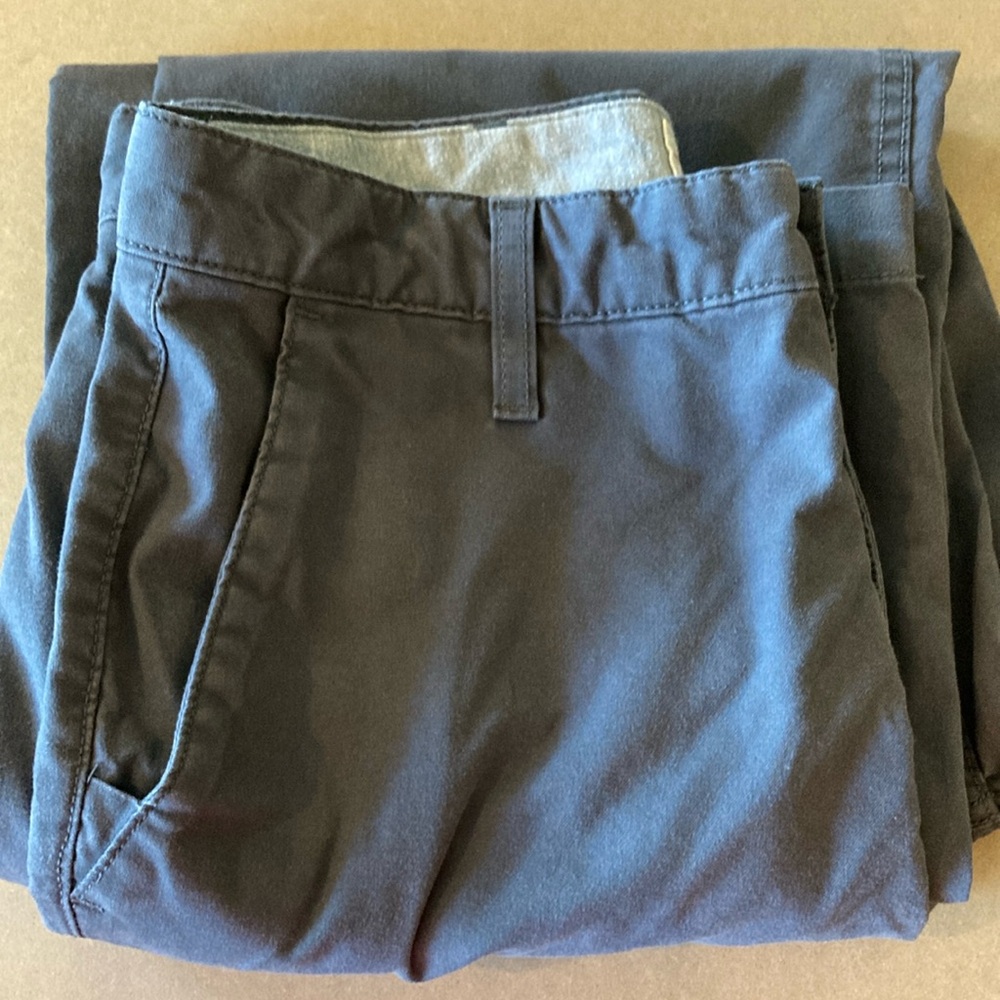 Dockers 29x30 gray flat front khaki pants